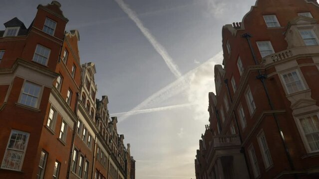 London Street Mayfair Look Up Planet Jet Trails Sky Victorian Architecture