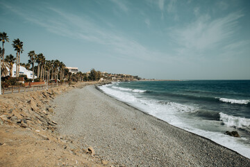 Kamienista plaża na wyspie Gran Canaria - obrazy, fototapety, plakaty