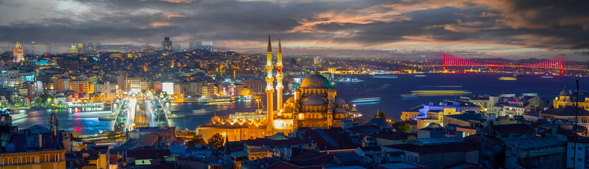 Fototapeta premium Galata Tower, Galata Bridge, New Mosque and Bosphorus Bridge, the most beautiful view of Istanbul ​