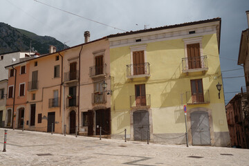 Lama dei Peligni, old town in Abruzzo, Italy © Claudio Colombo