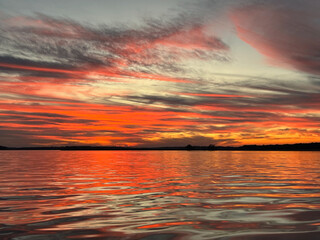 Fototapeta na wymiar Sunset over Water