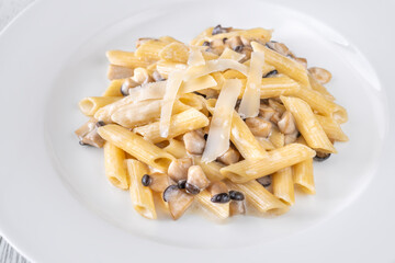Creamy mushroom penne