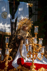 paso de misterio de la piedad del Baratillo en la semana santa de Sevilla, España