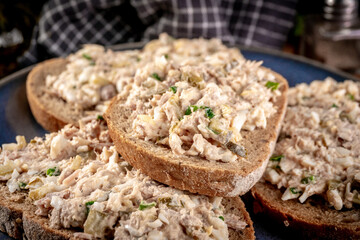 Sandwich with tuna paste and eggs.