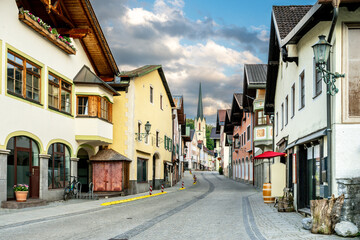 Fototapeta na wymiar Historic buildings at the old town of Garmisch-Partenkirchen