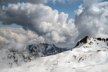 Fototapeta na wymiar View from the Zugspitze in Bavarian Alps