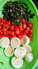 Vegetable salad with eggs 