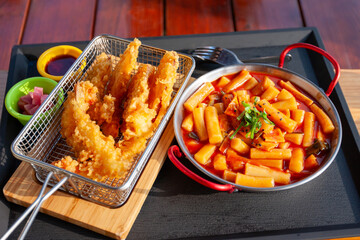 fried shrimp and ddeokbbokgi