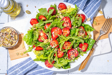 Strawberry arugula salad