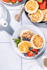 Cottage cheese pancakes, syrniki