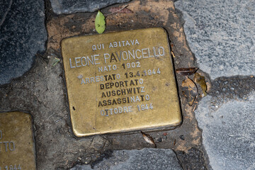 Erinnerungsstein an deportierte jüdische Person, Rom, Italien