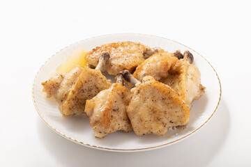 骨付きチキンの塩焼き（手羽先の下処理済み）