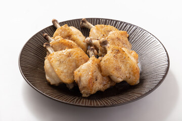 骨付きチキンの塩焼き（手羽先の下処理済み）