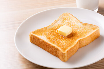 バタートーストと牛乳