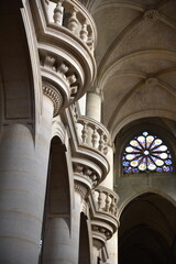 Fototapeta premium Nef et rosace de l'église Saint-Etienne-du-Mont à Paris. France