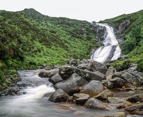 Fototapeta na wymiar waterfall in the mountain,scottland,brait britain