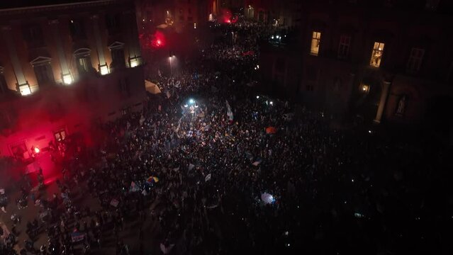 Napoli festa Scudetto - Festeggiamenti Scudetto - Riprese con Drone - Piazza del Plebiscito - 4 Maggio 2023