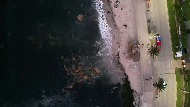 Atardecer en la playa Los Fosiles, Algarrobo, Chile