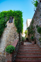 Pedestrian Alley - San Gimignano - Italy - obrazy, fototapety, plakaty