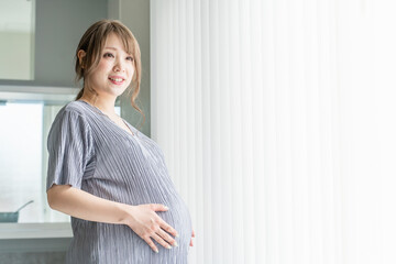 妊婦・妊娠中のプレママ・出産準備（コピースペース）
