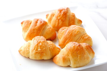 朝ごはんには焼き立てのクロワッサン
