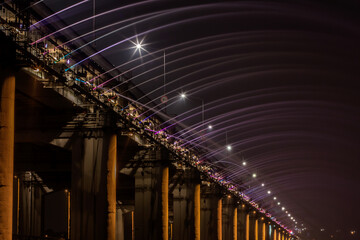 View of the rainbow fountain at Banpo Bridge in the night