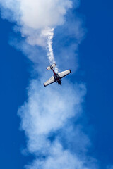 Naklejka premium airplane in the blue sky at airshow in country victoria