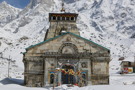Kedarnath ( Temple in snow)