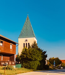 Fototapeta na wymiar Church on a sunny summer day at Rathsmannsdorf, Windorf, Passau, Bavaria, Germany
