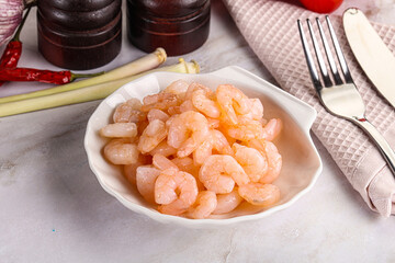 Cocktail prawns in the bowl