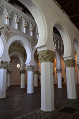 Fototapeta na wymiar Tolède, Espagne, 21 juillet 2015 : Ancienne mosquée Cristo de la Luz
