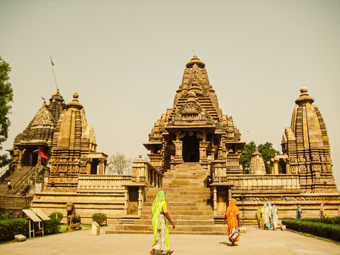 photo of khajuraho sculpture in india