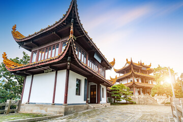 Obraz premium Tianxin Pavilion is an old Chinese pavilion located on the ancient city wall of Changsha, Hunan.