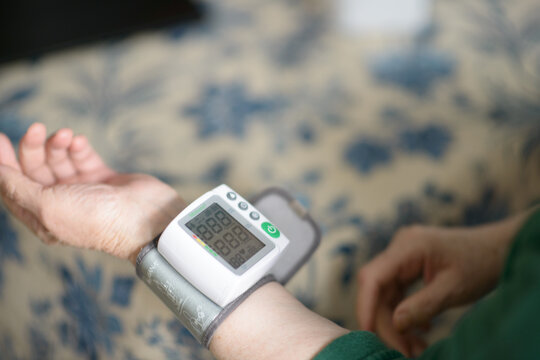 Elderly Health Monitoring Routine
