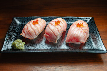 炙りトロサーモン　鮨　握り寿司　俯瞰