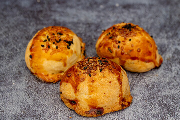 Patisserie pastry made with milk, granulated sugar, flour, oil, eggs and dry yeast..​