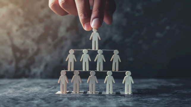 concept de hi&eacute;rarchie dans l'entreprise ou organisation pyramidale