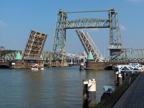 Koninginnebrug  " De Hef "