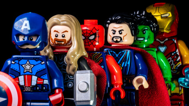 Marvel Captain America, Thor, Spider-Man, Doctor Strange, Hulk and Iron Man on a black background. Marvel's Avengers