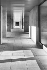 perspective  et architecture, le couloir noir et blanc