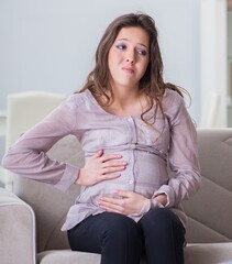 Pregnant woman visiting psychologist doctor