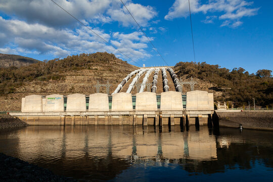 Tumut 3 power station snowy mountains hydroelectric scheme