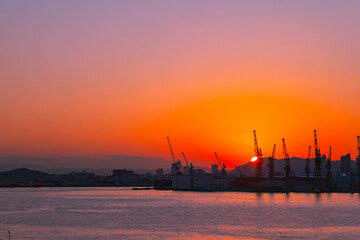 夕暮れ時の神戸港
