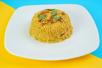 yellow rice, biriyani 