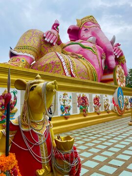 ピンクガネーシャ」の写真素材 | 61件の無料イラスト画像 | Adobe Stock