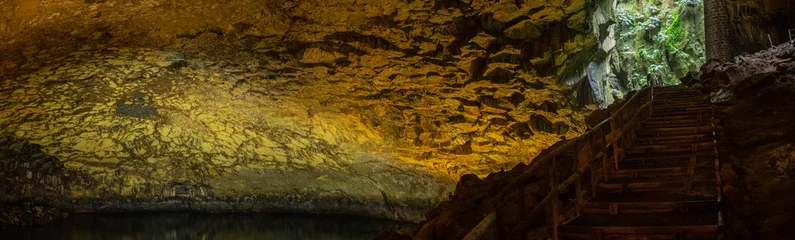 Papier Peint photo autocollant Europe méditerranéenne Panorama of the interior of the Furna do Enxofre cave
