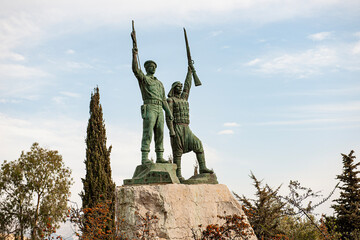 Zwei Soldaten als Kriegsdenkmal im Chouf, Libanon