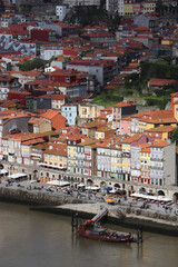 Fototapeta na wymiar VIEW OVER THE OLD TOWN OF PORTO, PORTUGAL 
