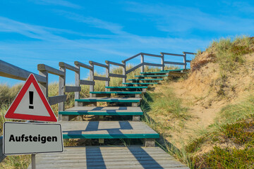 Aufsteigen Treppe Schild