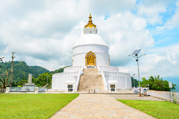 Fototapeta premium views of world peace pagoda in pokhara